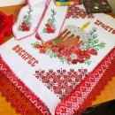 Бант червоні квіти